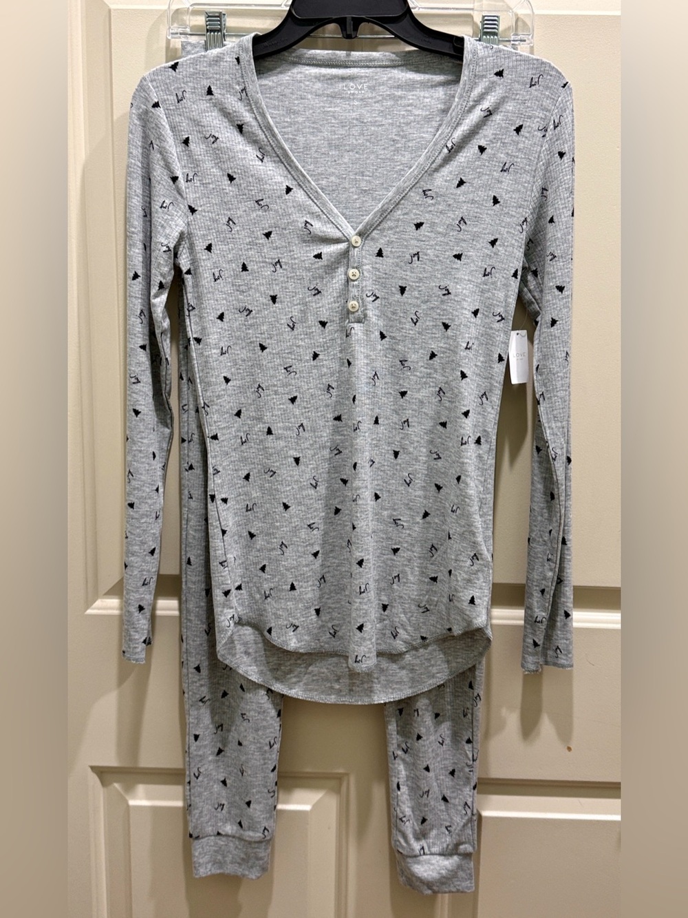 Love by Gap Grey Black Joy Christmas Tree Print S Loungewear Pajama Jogger Set